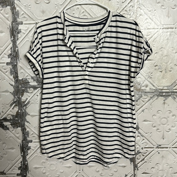Duluth Trading Co Tops - Duluth trading striped tee